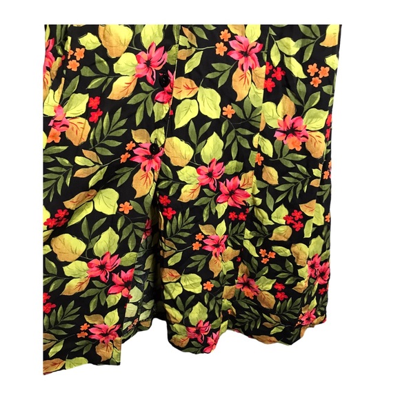 Erika | Vintage cut out back leaf floral print black dress - Picture 8 of 9